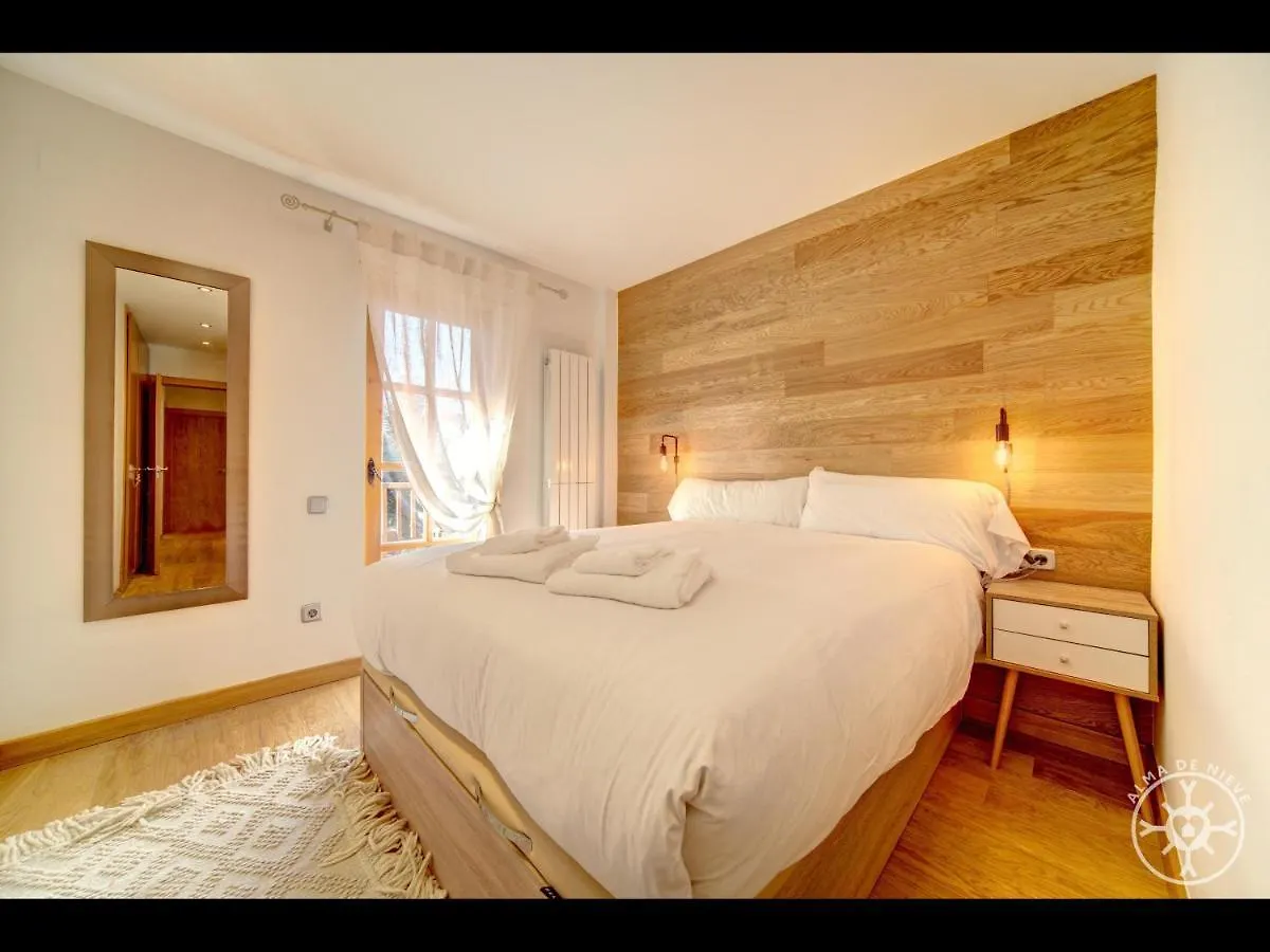 Eth Paum De Alma De Nieve Apartment Salardu 0*,  Spain