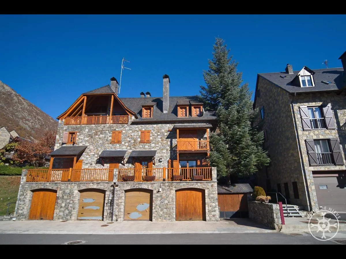Eth Paum De Alma De Nieve Apartment Salardu 0*,  Spain